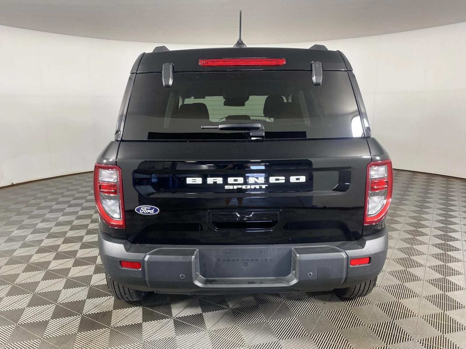 New 2026 Shadow Black Ford Outer Banks® image 6