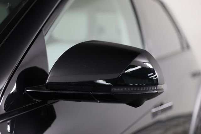 2023 Hyundai IONIQ 5 Limited - Photo 12