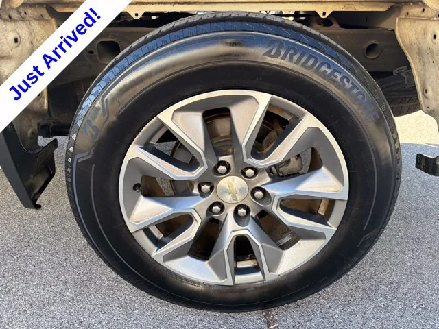 Used 2020 White Chevrolet LT image 16