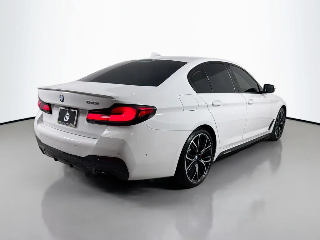 Used 2021 White BMW 540i image 5