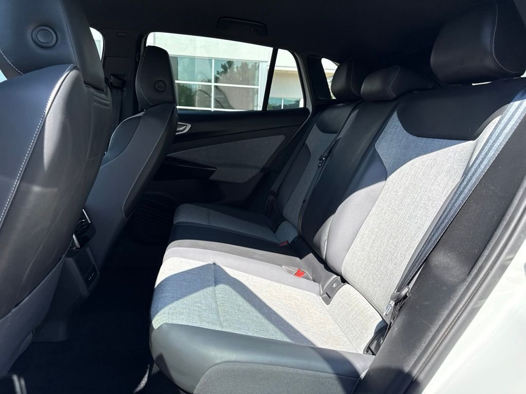 Certified Used 2024 Pure White Volkswagen Pro image 25
