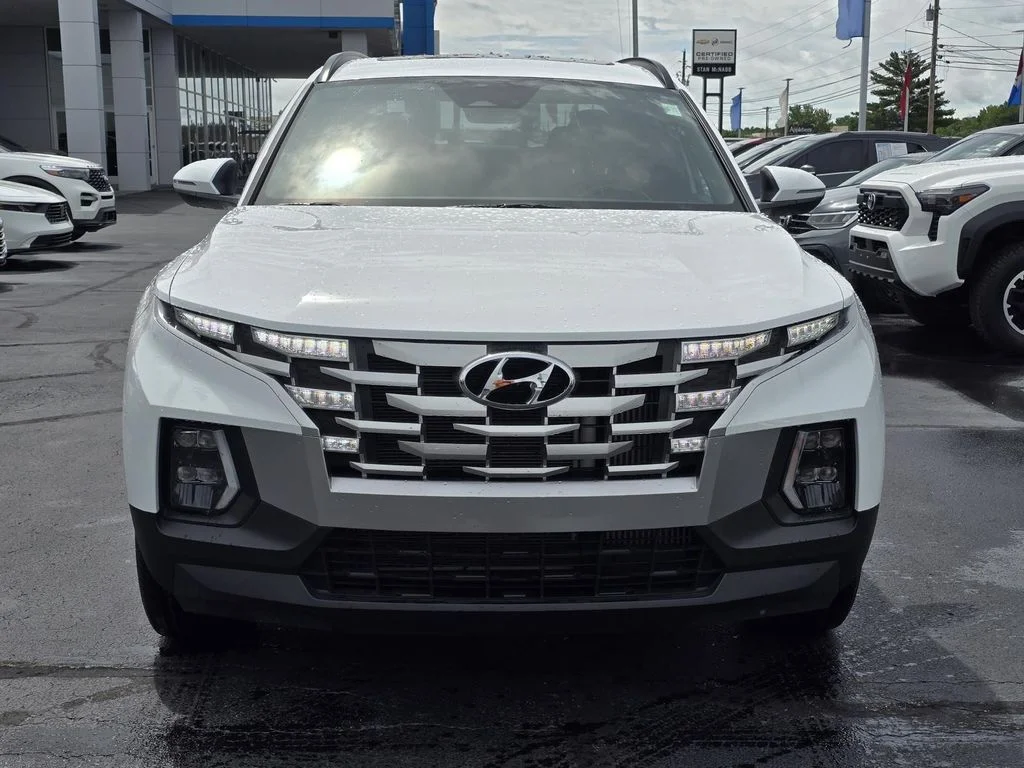 Used 2022 Ice White Hyundai SEL Premium image 2