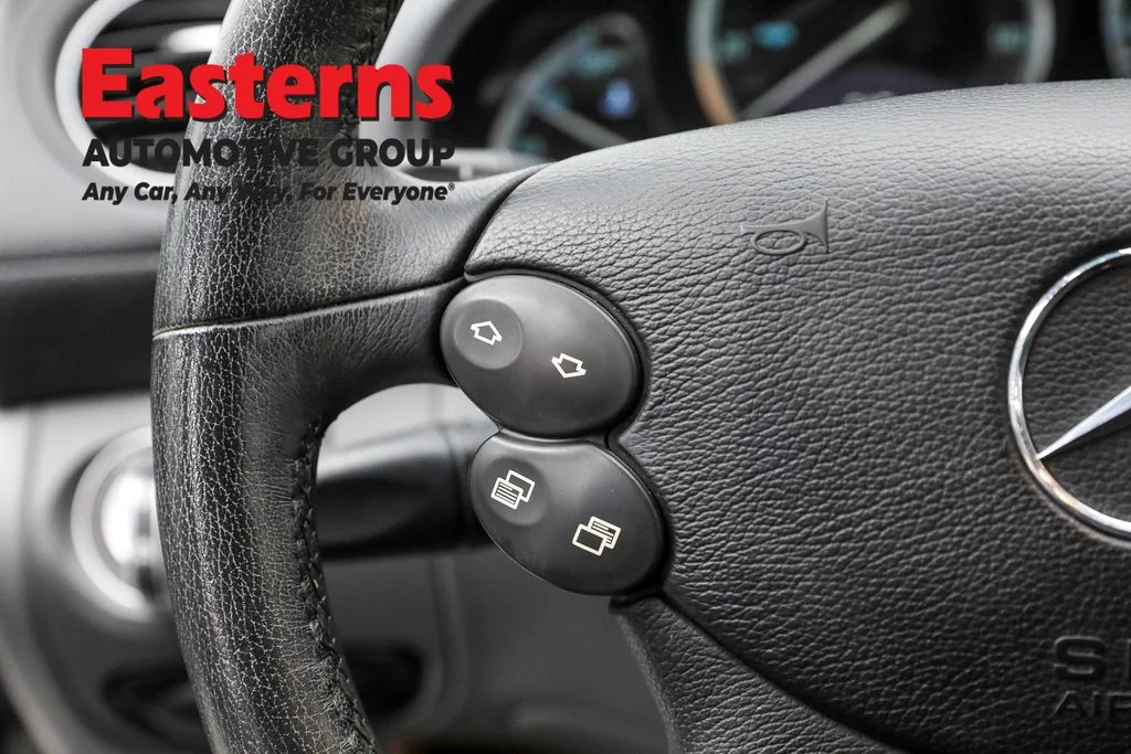 Used 2005 Black Mercedes-Benz SL 500 image 15