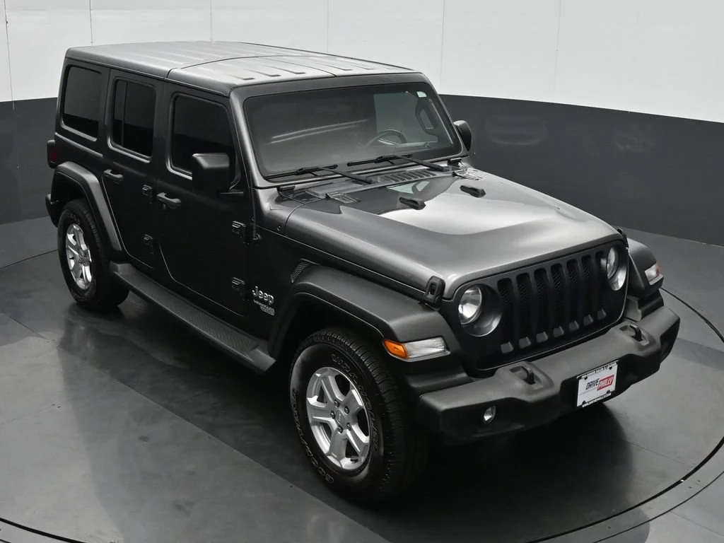Used 2018 Gray Jeep Unlimited Sport S image 24