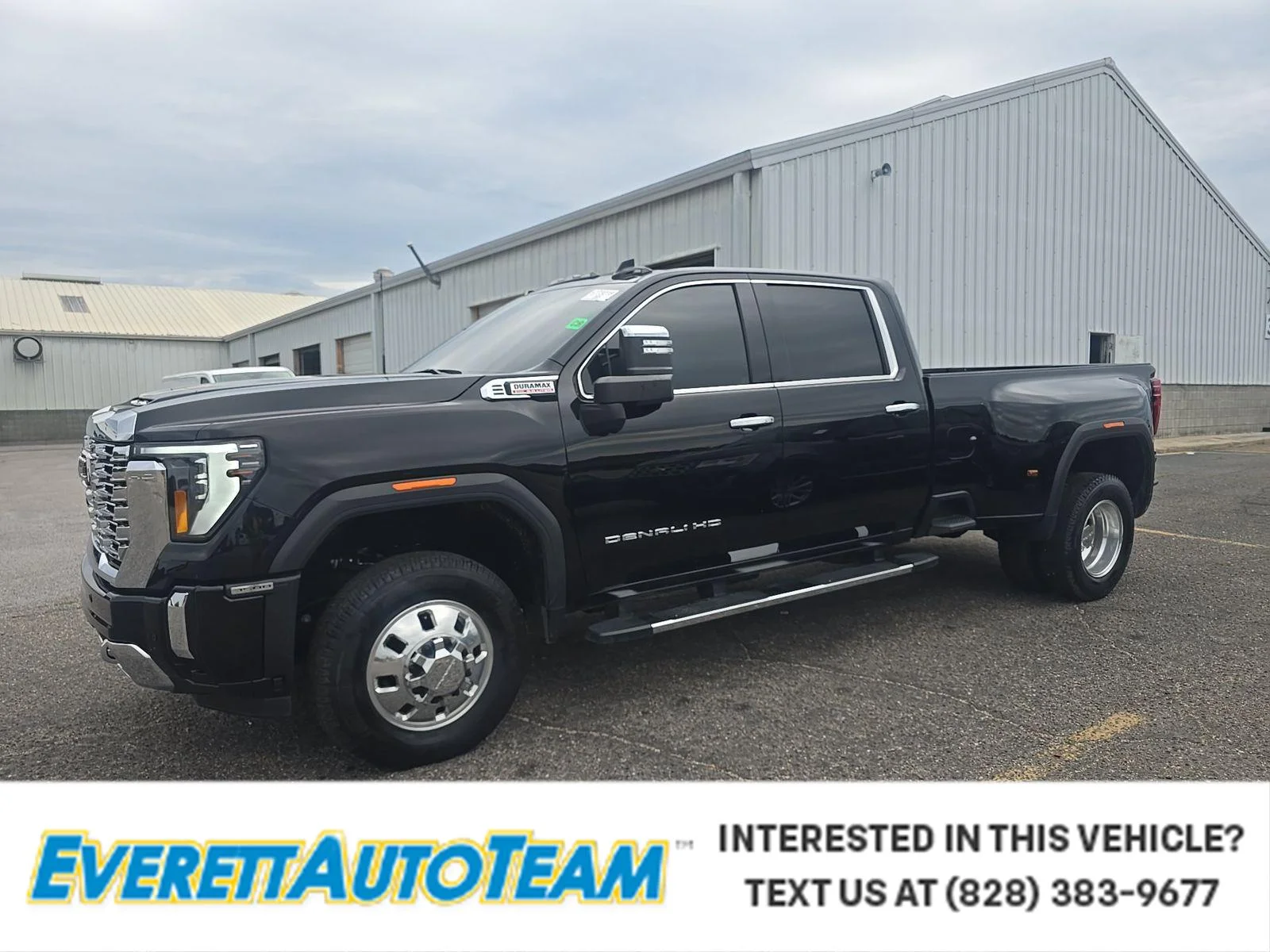 Used 2024 Onyx Black GMC Denali image 1