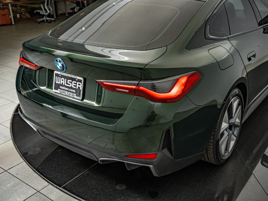 Used 2023 San Remo Green Metallic BMW eDrive35 image 16