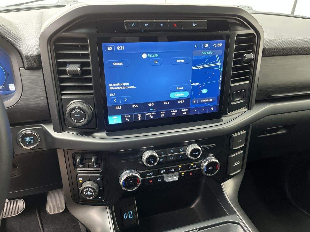 Used 2024 Oxford White Ford XLT image 20