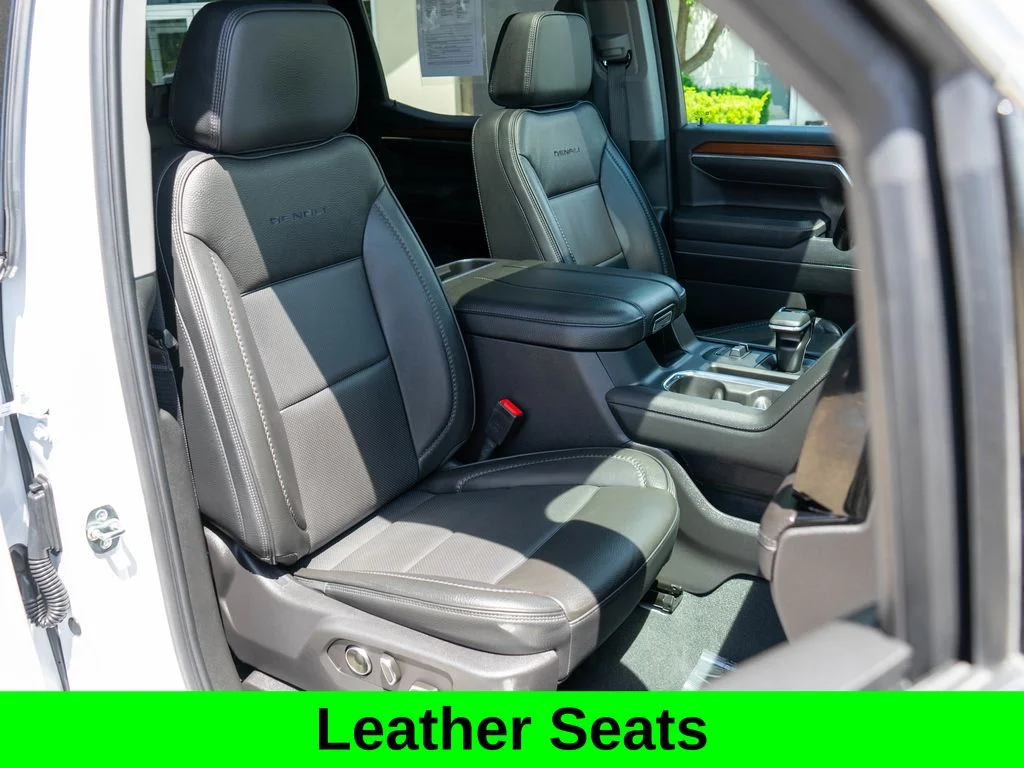 Used 2025 White GMC Denali image 9
