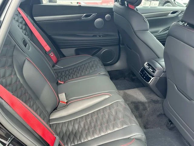 2025 GENESIS G80 Sport Prestige - Photo 9