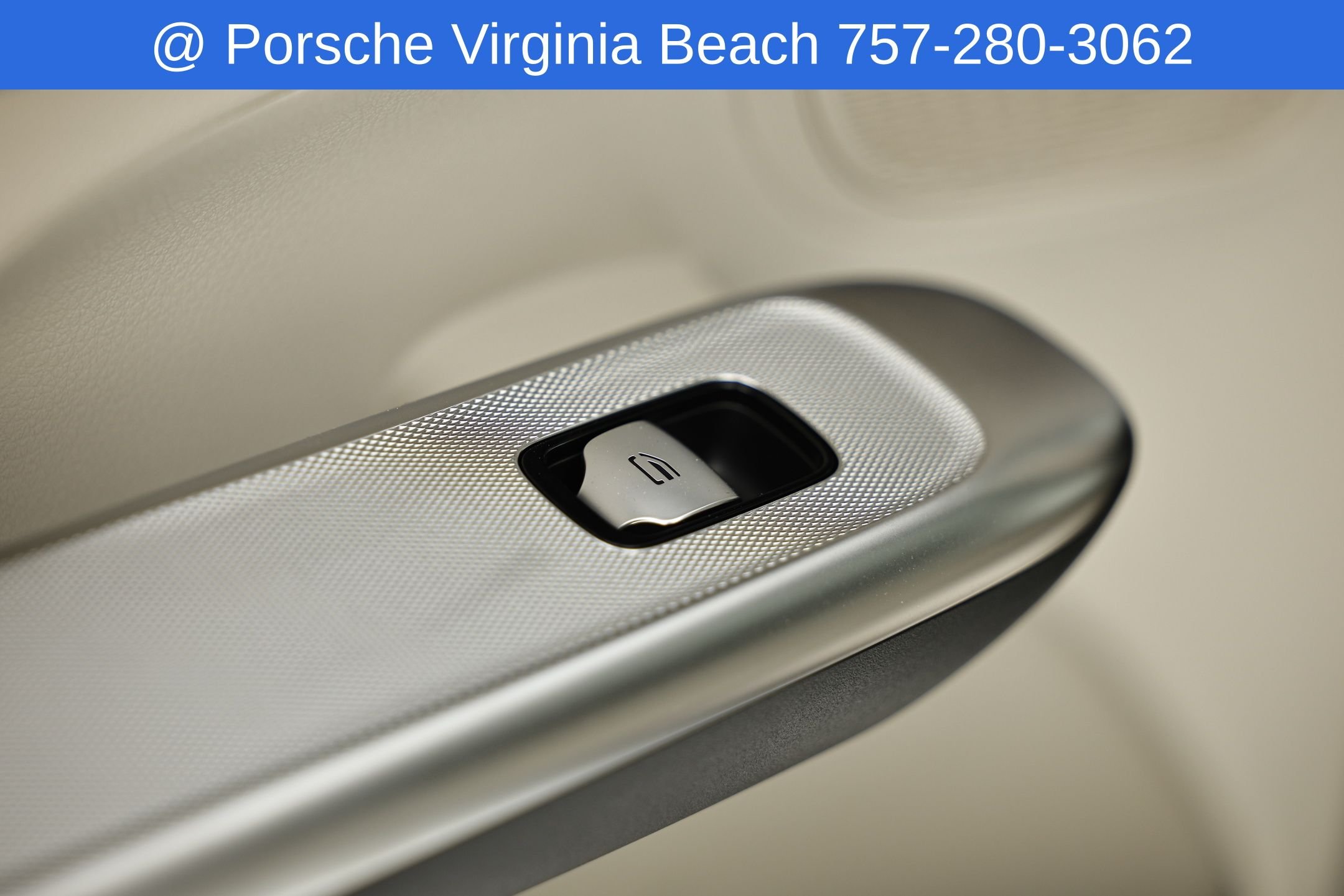 Used 2025 White Mercedes-Benz GLC 300 image 30