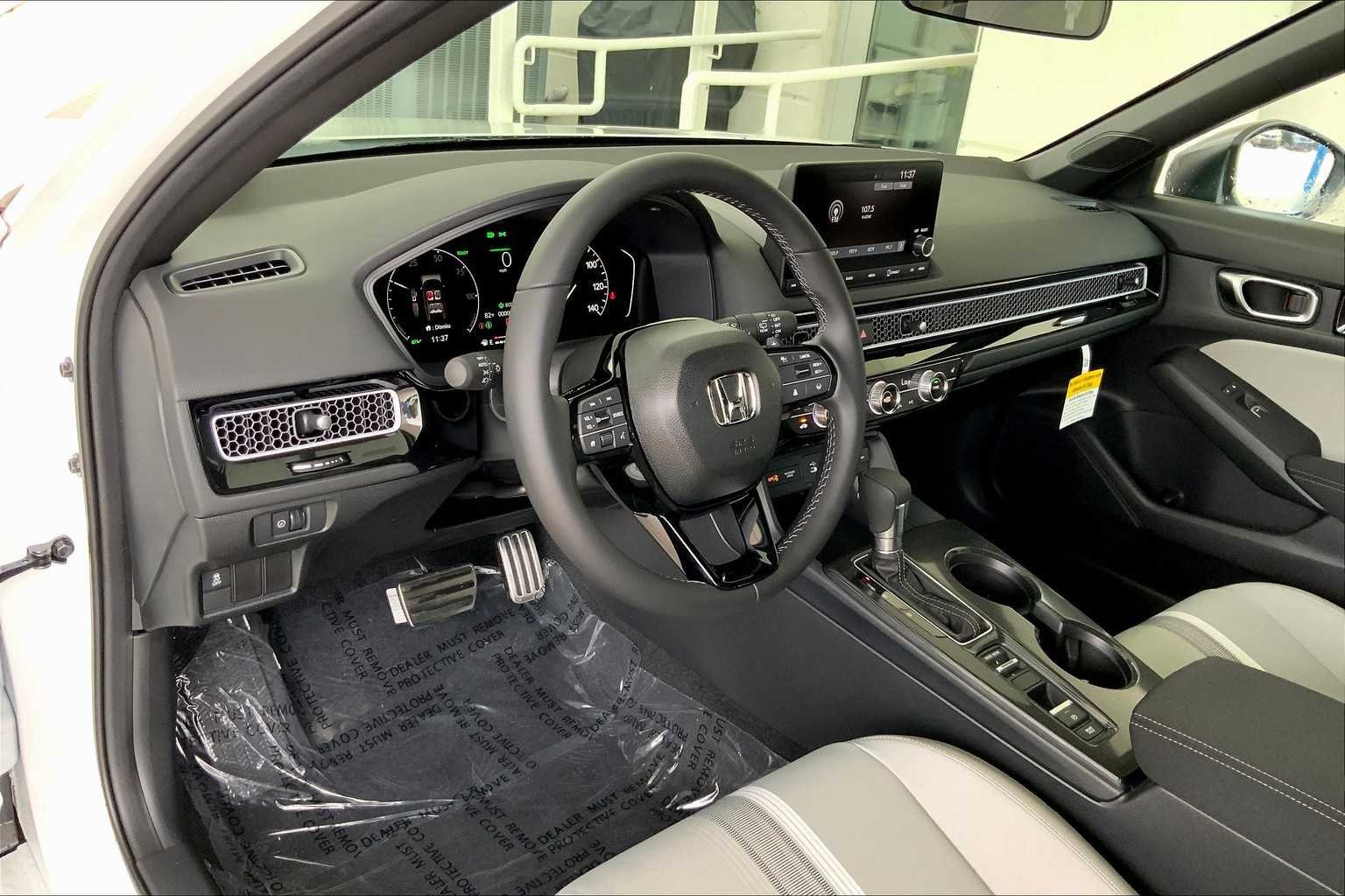 2026 Honda Civic Hatchback Sport - Photo 9