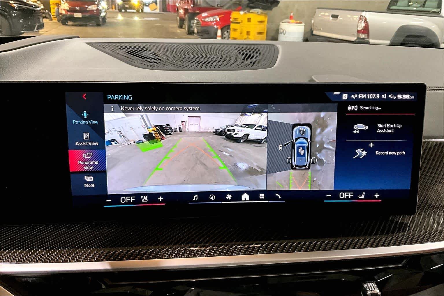 Used 2025 Skyscraper Grey Metallic BMW M60i image 47