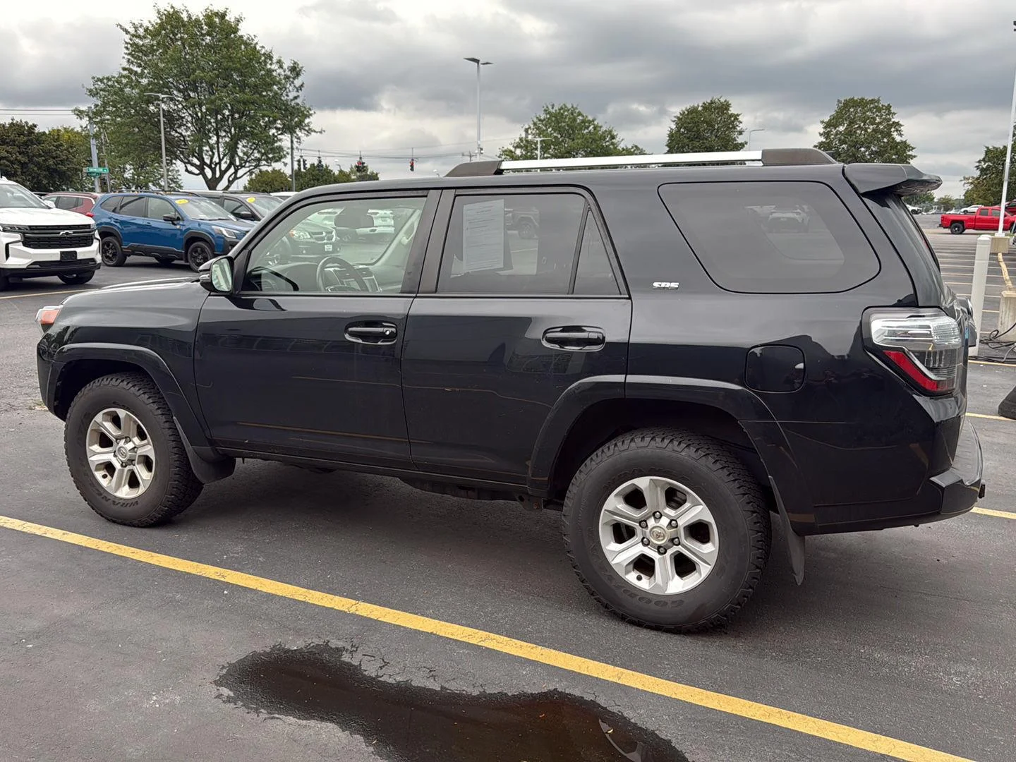 Used 2022 Midnight Black Metallic Toyota SR5 Premium image 4