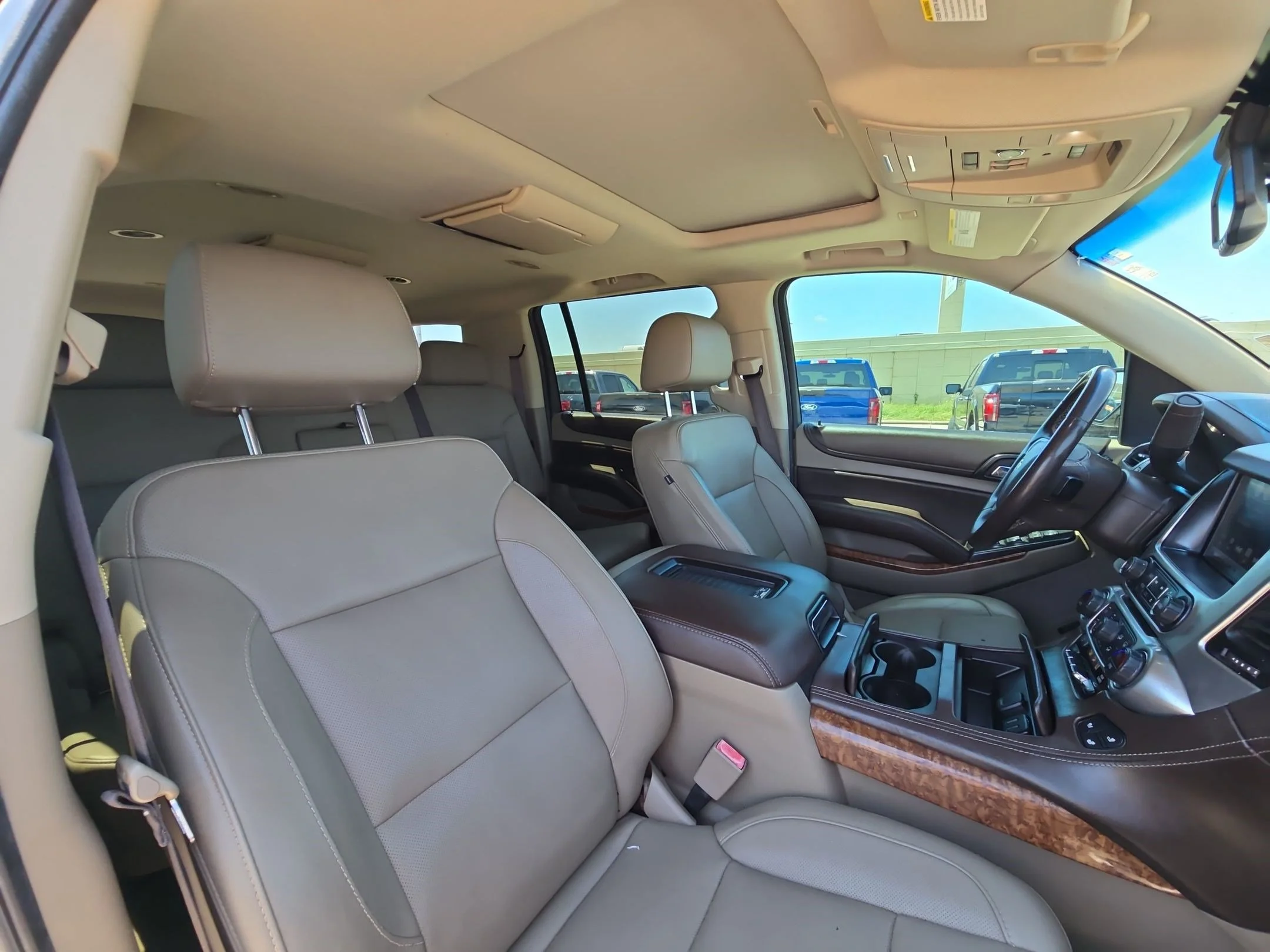 Certified Used 2019 Iridescent Pearl Tricoat Chevrolet Premier image 26