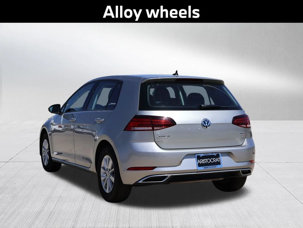 Used 2018  Volkswagen TSI S 4-Door image 20