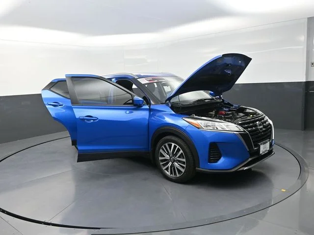 Used 2023 Blue Nissan SV image 29