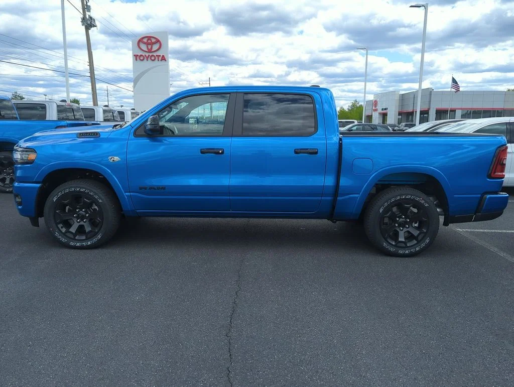 New 2026 Hydro Blue Pearl-Coat Exterior Paint RAM Big Horn/Lone Star image 5