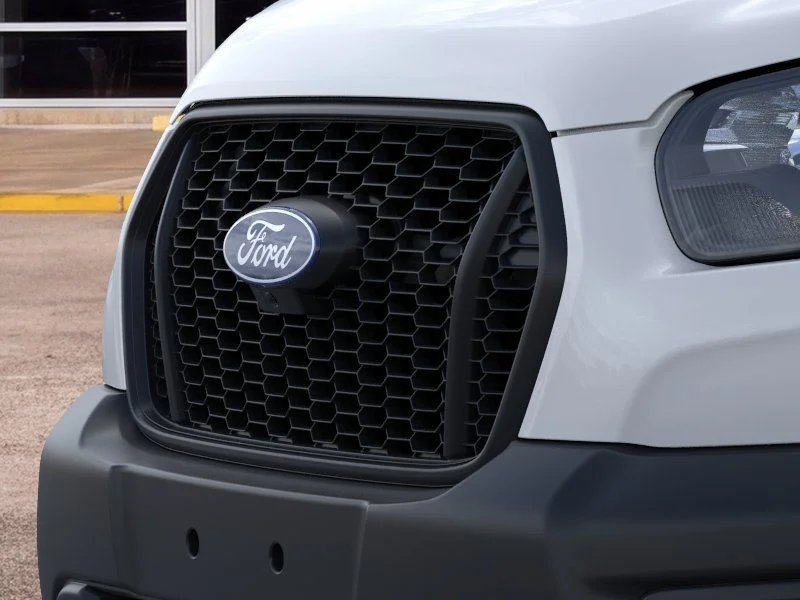 New 2026 Oxford White Ford Base image 17