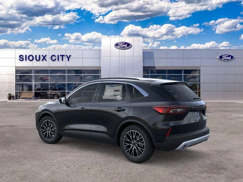 New 2025 Agate Black Metallic Ford Plug-in Hybrid image 4