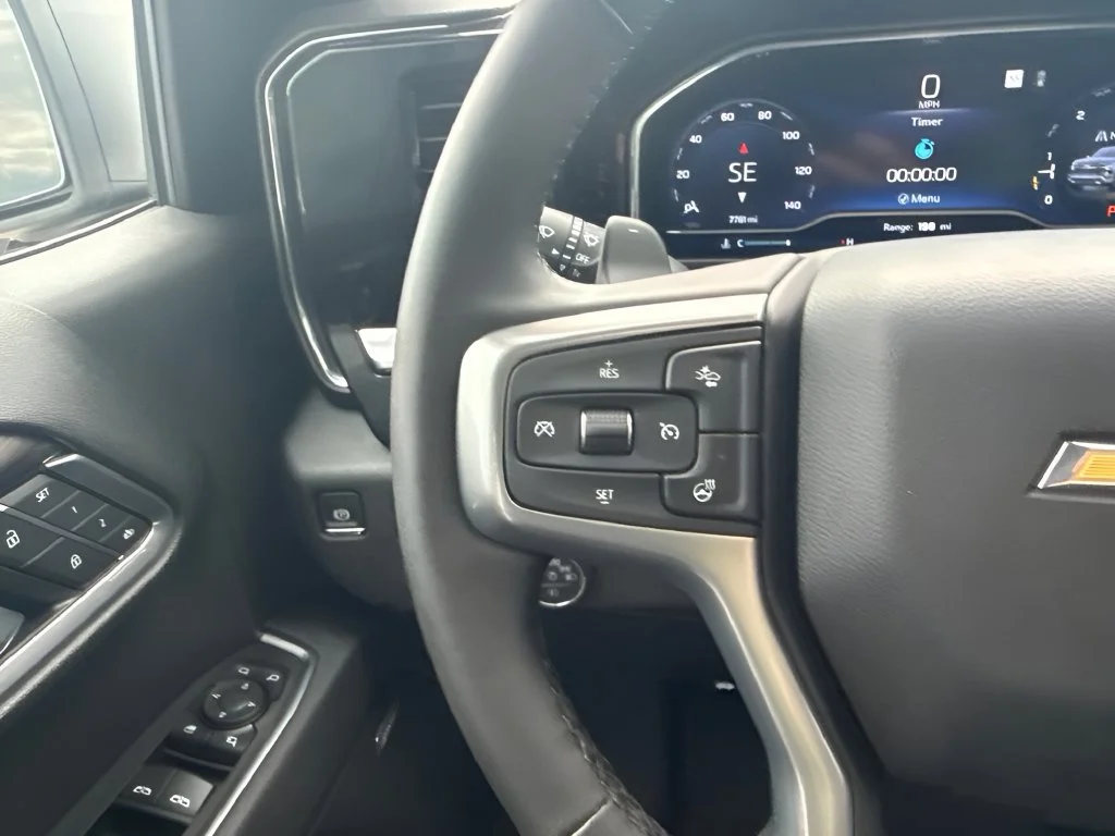 Used 2025 Summit White Chevrolet LTZ image 17