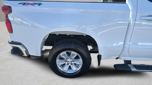 Used 2024 White Chevrolet LT image 2