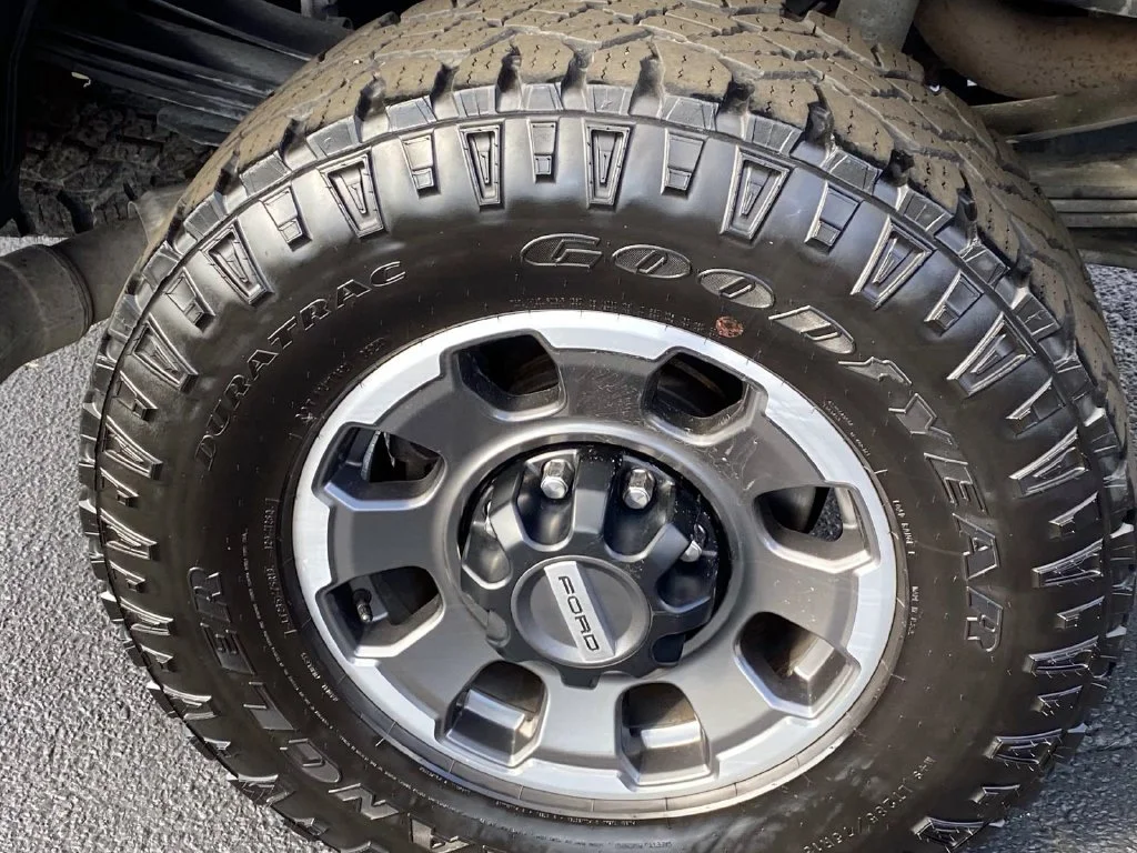 Used 2024 Silver Metallic Ford Lariat image 30