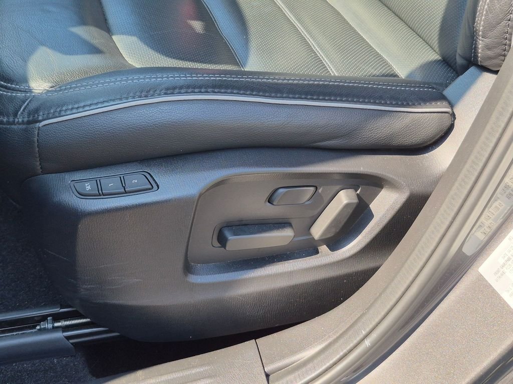 Used 2025 Gray Mazda 2.5 S Preferred Package image 18