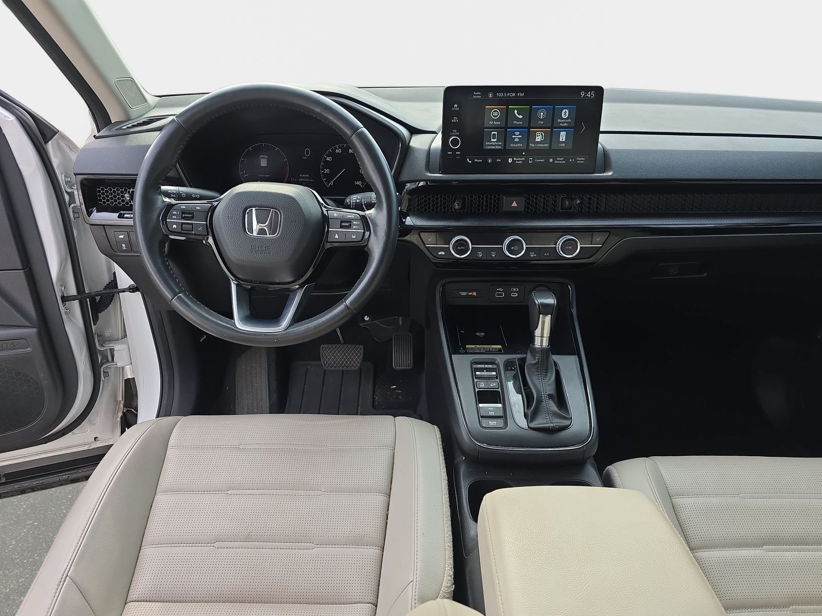 Used 2023 White Honda EX-L image 9