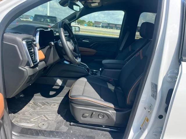 Used 2026 White GMC AT4 image 9