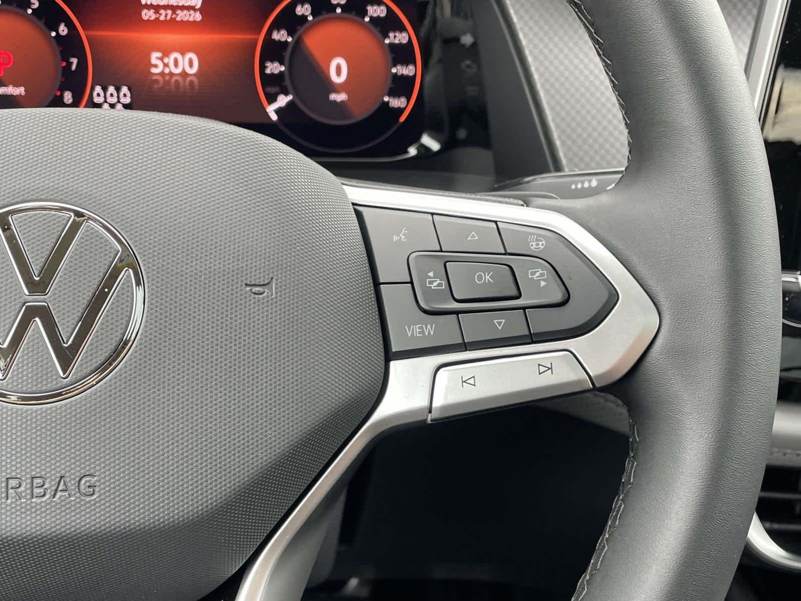 New 2026 Pure Gray Volkswagen 2.0T Peak Edition image 37