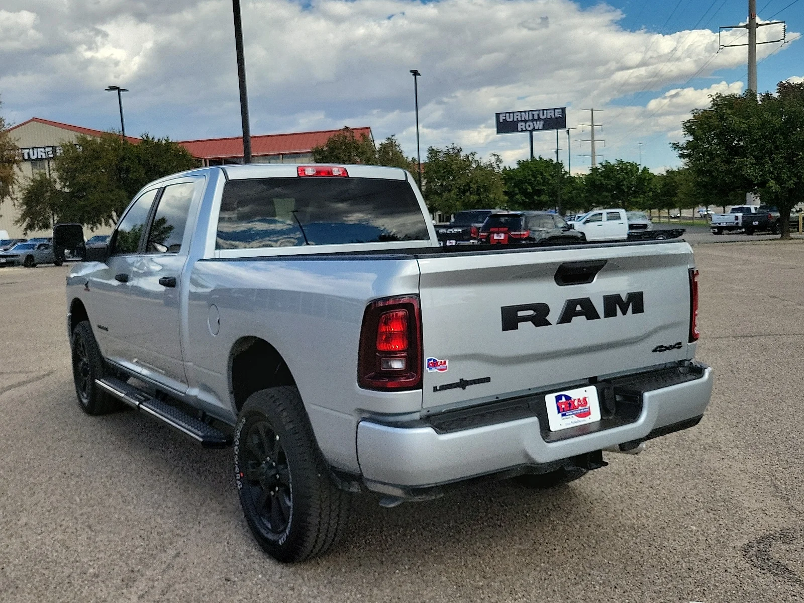 New 2026 Silver Zynith Ram LONE STAR CREW CAB 4X4 6