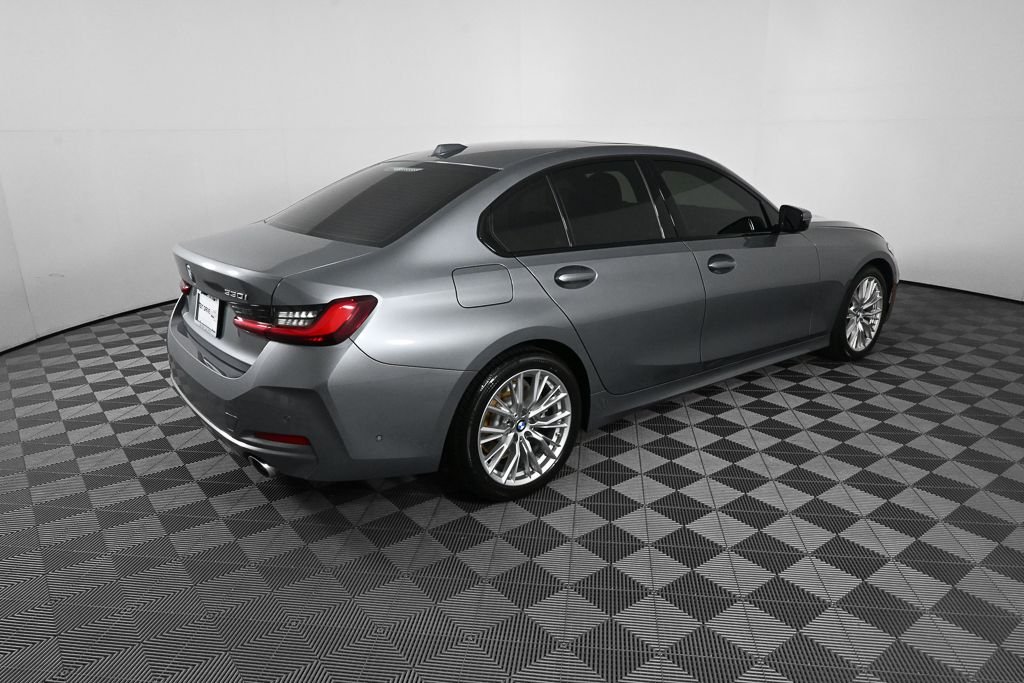 Used 2023 Gray BMW 330i image 23