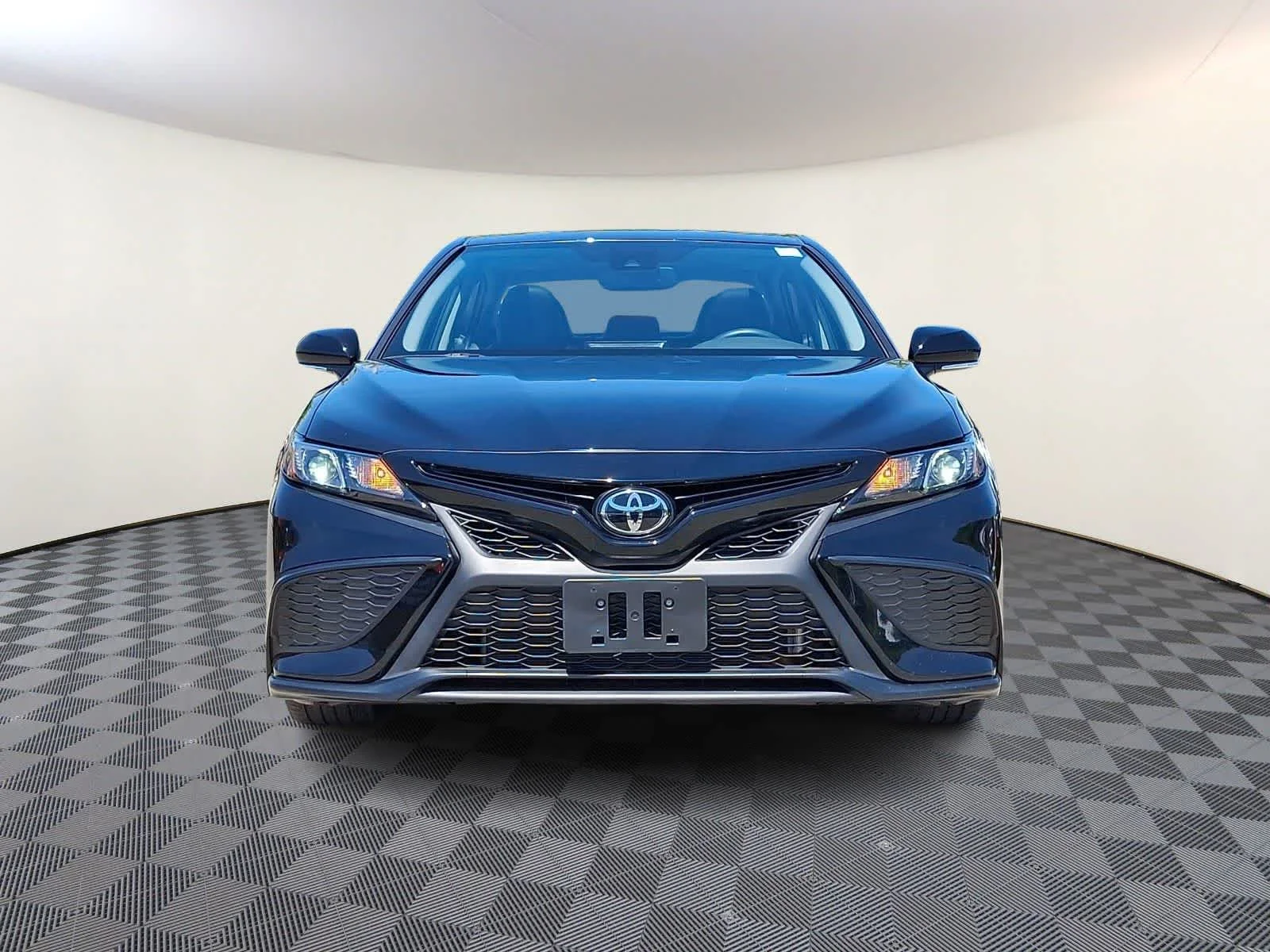 Certified Used 2024 Midnight Black Metallic Toyota SE image 3