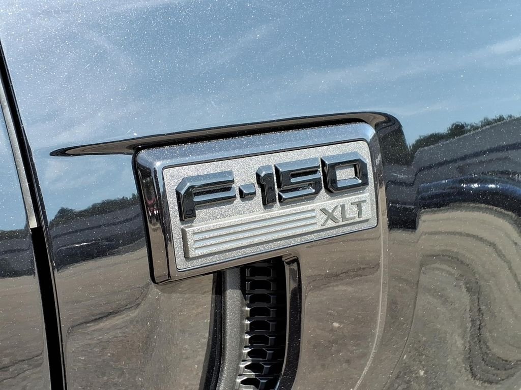 New 2026 Agate Black Metallic Ford XLT image 12