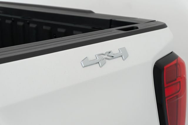 Used 2026 White GMC SLT image 29