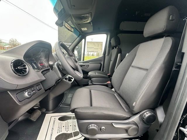 New 2026 Jet Black Mercedes-Benz 4500 image 53