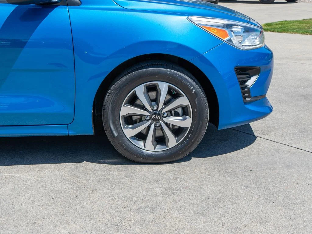 Used 2021 Blue Kia S image 32