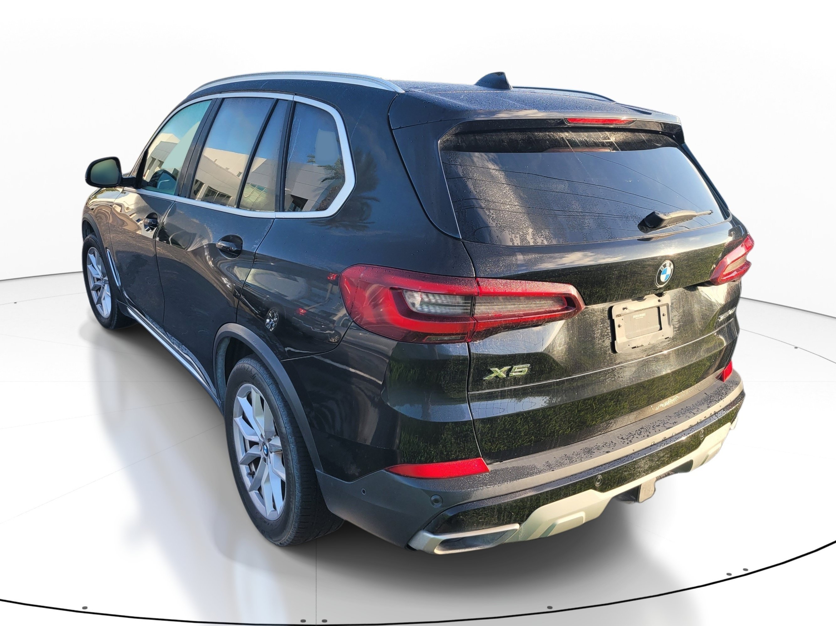 Used 2021 Jet Black BMW sDrive40i image 6