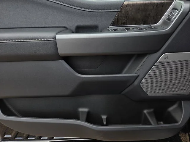 New 2026 Agate Black Metallic Ford F-250® Lariat® image 14