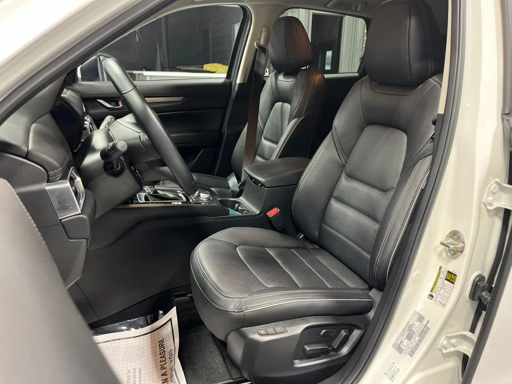 Used 2025 White Metallic Mazda 2.5 S Preferred Package image 13