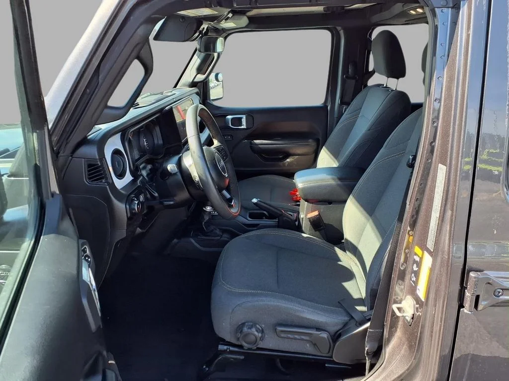 Used 2024 Gray Jeep Sport S image 22