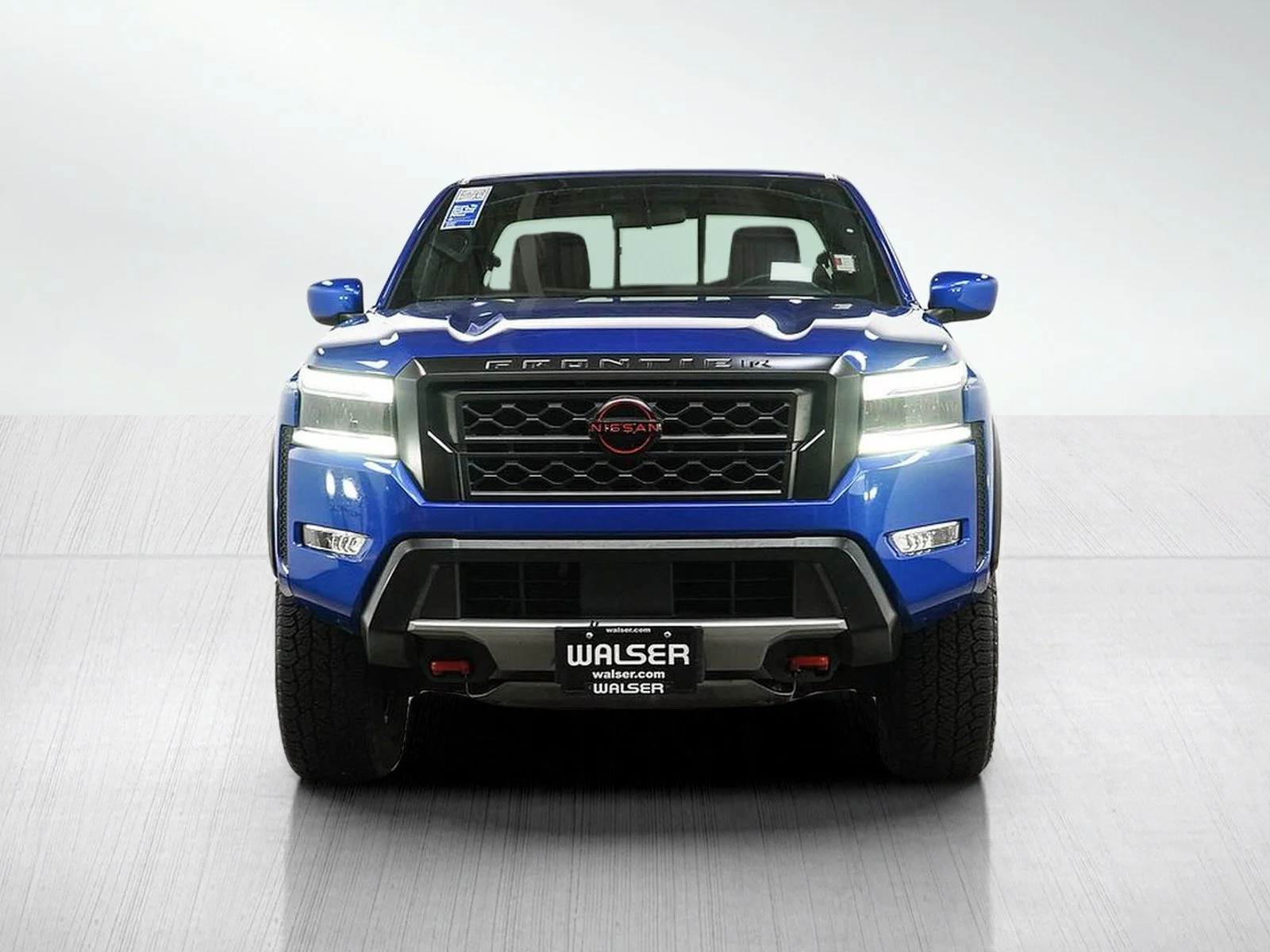 Used 2024 Bluestone Pearl Nissan PRO-4X image 10