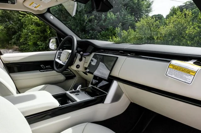New 2026 White Land Rover SE image 18