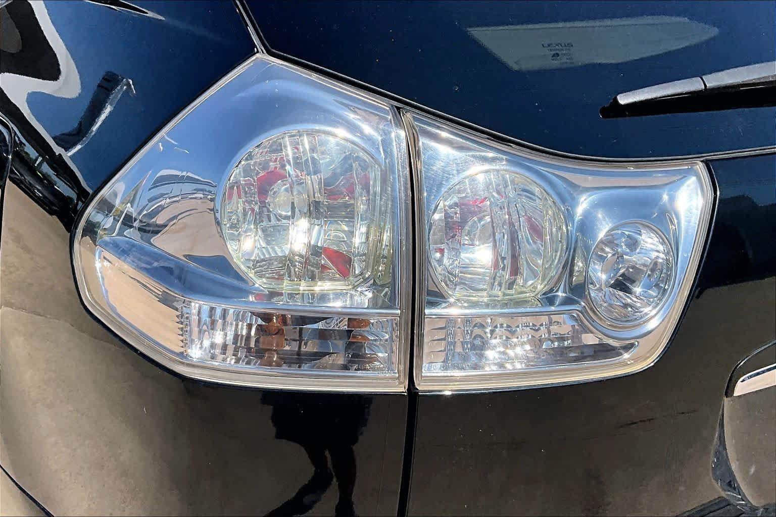 Used 2008 Black Onyx Lexus  image 22
