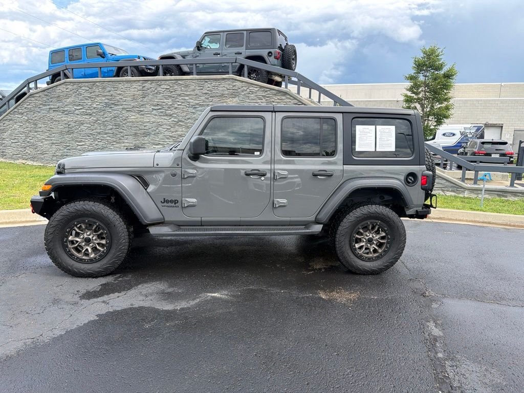 Used 2022 Gray Jeep Unlimited Sport S image 4