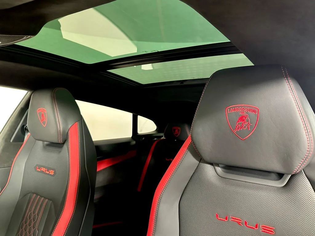 Used 2024 Black Lamborghini S image 19