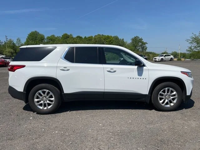Used 2019 SUMMIT WHITE Chevrolet LS image 4