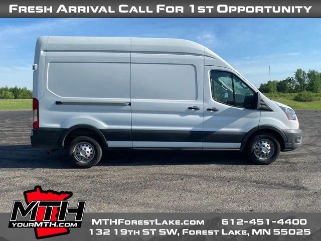Used 2023 White Ford Base image 1