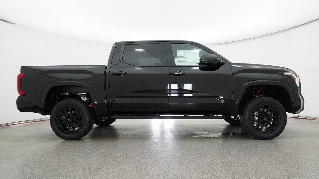 New 2026 Midnight Black Metallic Toyota SR5 image 13
