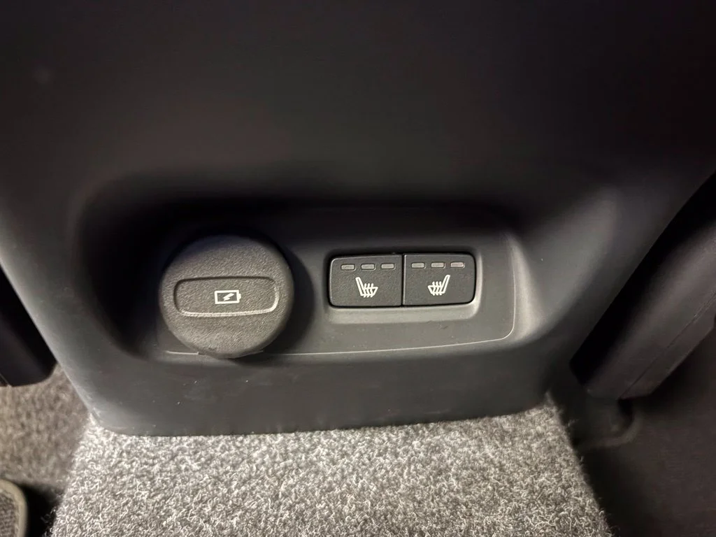 Used 2026 Gray Volvo B5 Plus image 35